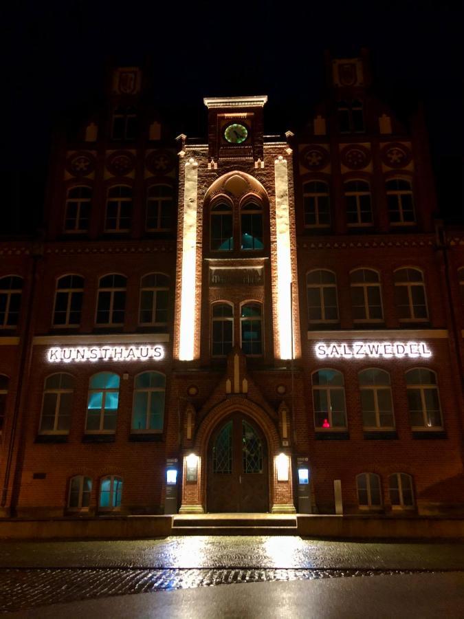 Apartment Kirschti Salzwedel Exteriör bild